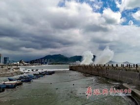 青岛今日天气，多云转晴，海风轻拂，宜出行