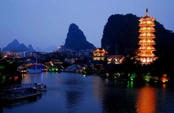 广西桂林旅游必去十大景点(广西桂林旅游必去十大景点英文) 广西桂林旅游必去十大景点(广西桂林旅游必去十大景点英文)