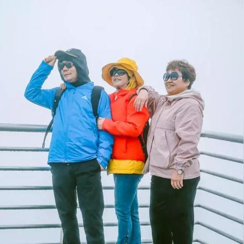 稻城亚丁天气,变幻莫测的高原诗篇 稻城亚丁天气,变幻莫测的高原诗篇